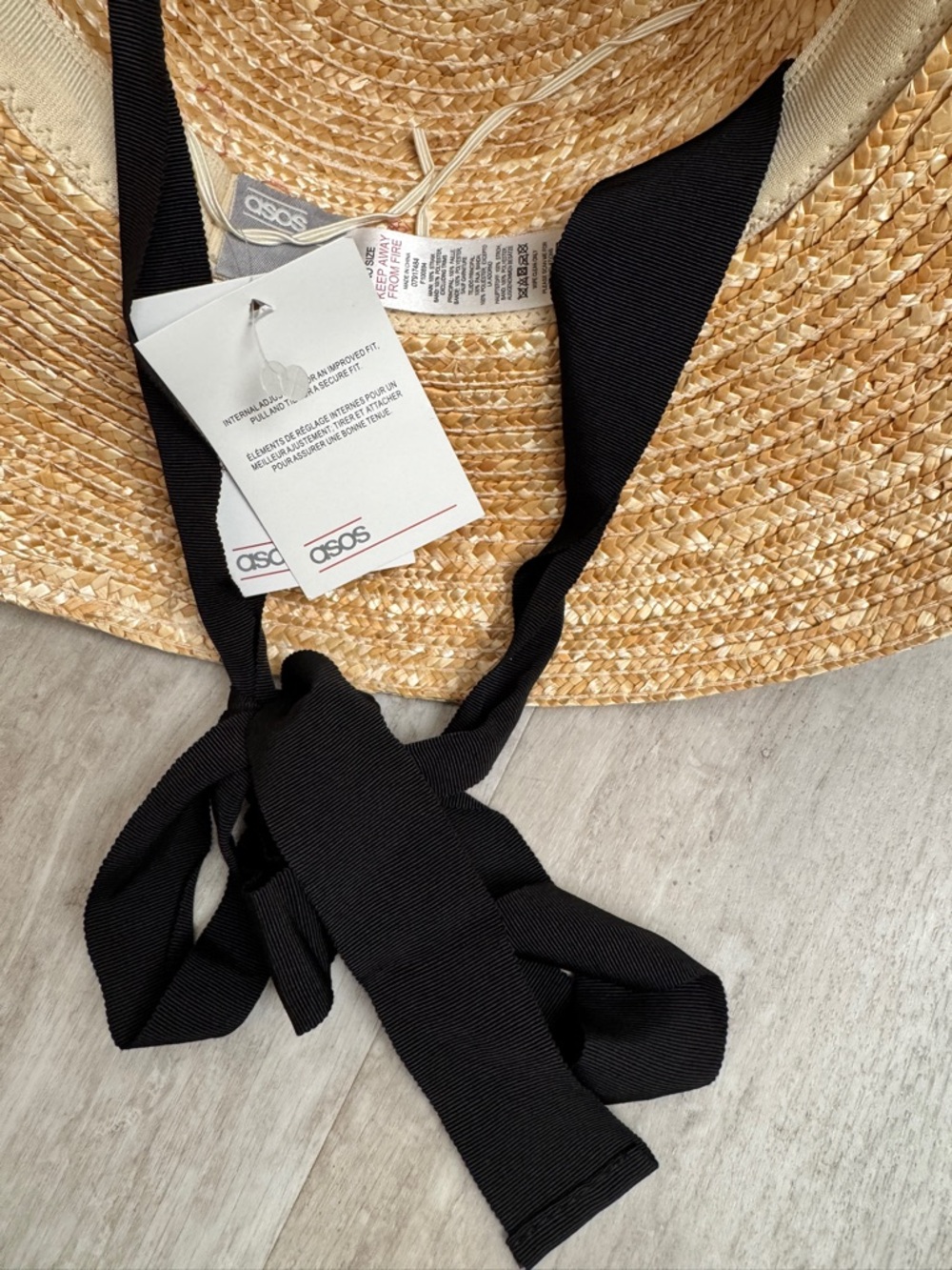 ASOS Straw Natural weave bow chin strap Hat - Picture 3 of 6